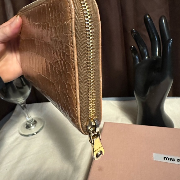 Mui Mui wallet with box. Wallet is in excellent condition. Box has couple stains - Picture 9 of 11